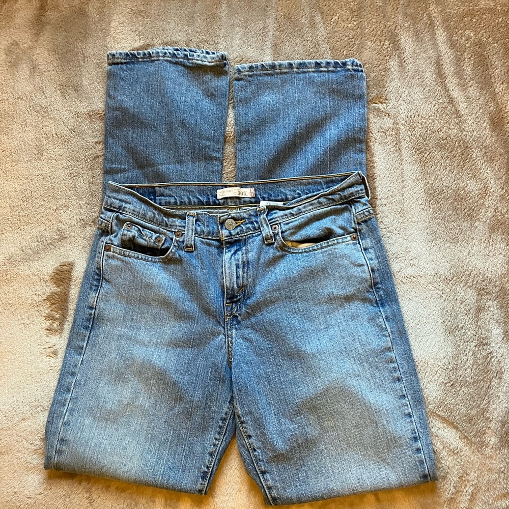 Women’s Levi’s 6 Long 505 straight leg